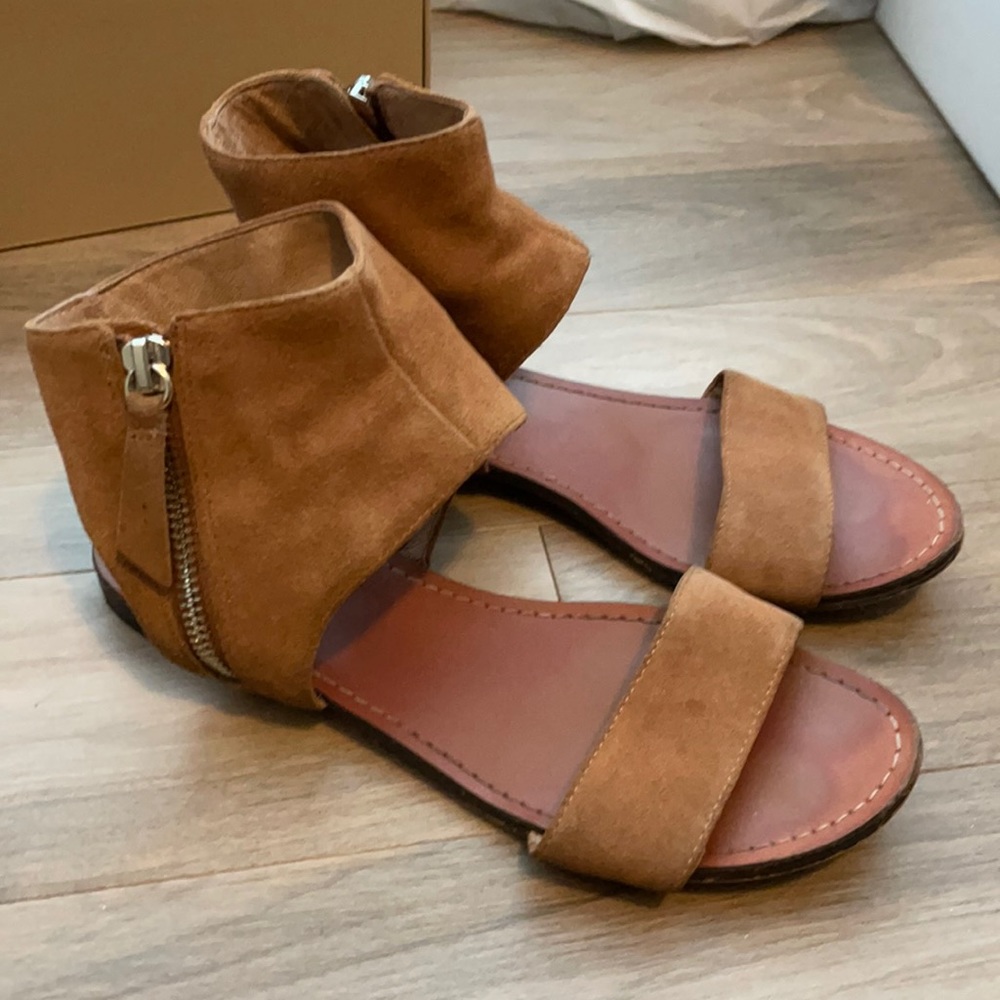 Vince Camuto Sandals